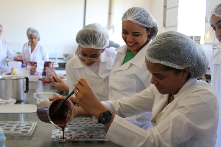 Divulgados minicursos do VI Simpósio de Engenharia de Alimentos da UFMG