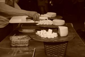 Sebrae Minas apoia produtores durante a Festa Nacional do Queijo de Porteirinha