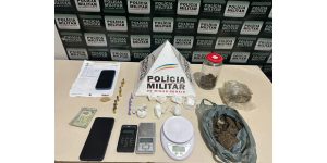 Homem é preso por tráfico de drogas e posse de munições em operação da PM em Bocaiuva