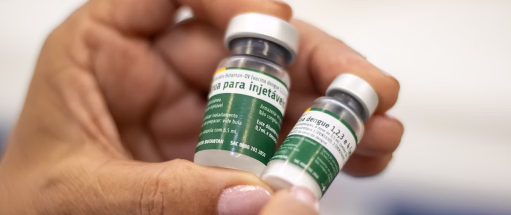 Minas Gerais aguarda orientações após suspensão preventiva de vacina contra a dengue